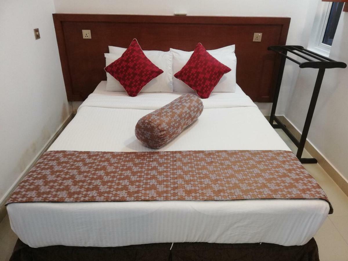 Beach Arena Inn ฮุลฮูมาเล ภายนอก รูปภาพ