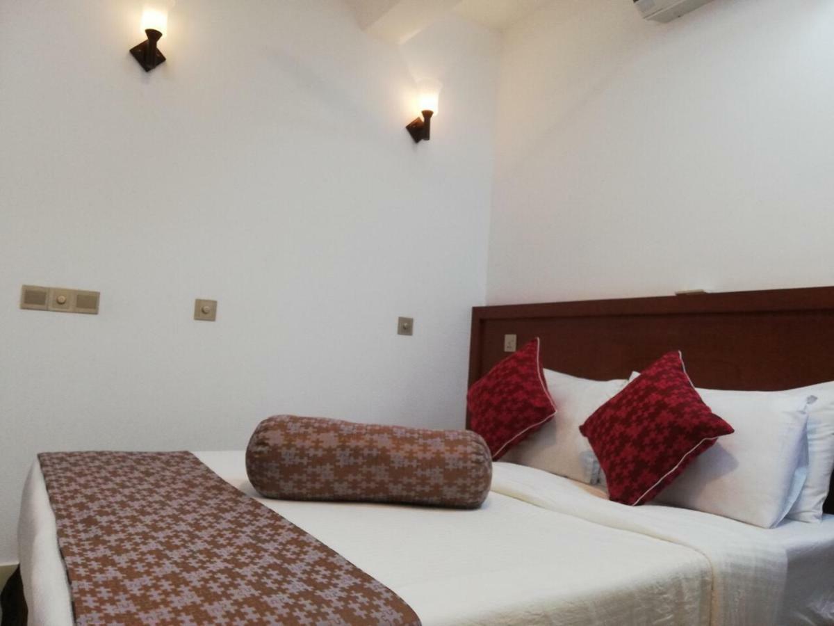 Beach Arena Inn ฮุลฮูมาเล ภายนอก รูปภาพ